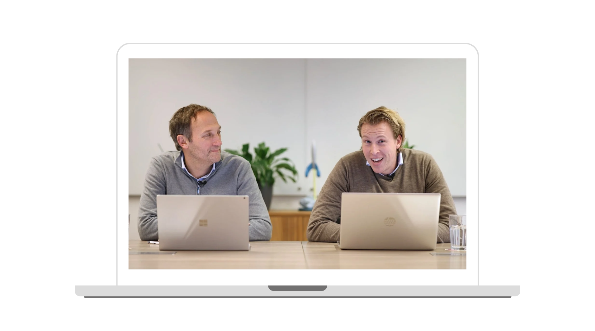 Visual Spend Dashboarding & KPIs (wit)