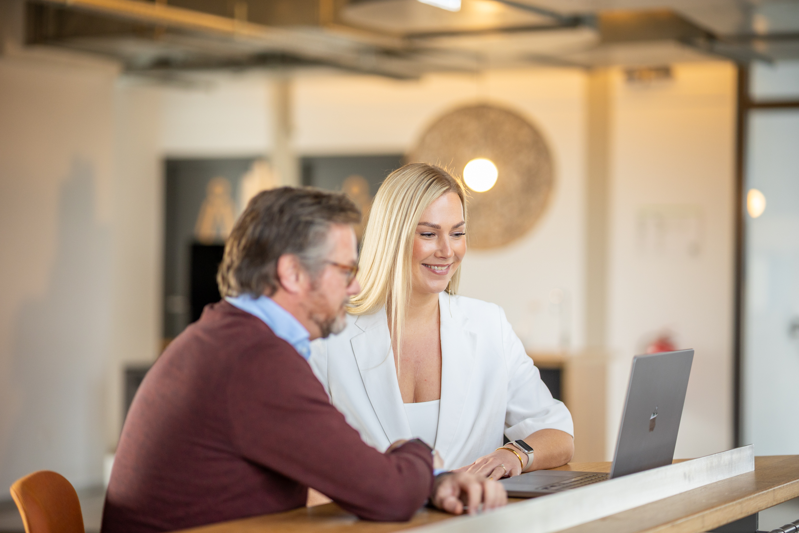 Team collaborating on Source-to-Pay processes in the automotive sector