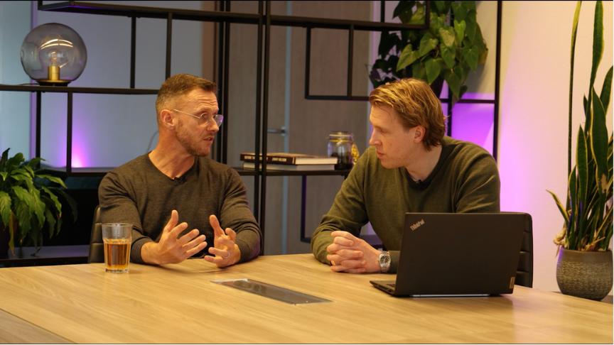Webinar Contract Management, recording with two ISPnext experts